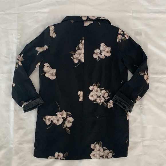 Dynamite Womens Sz. Small Blazer - Picture 4 of 6